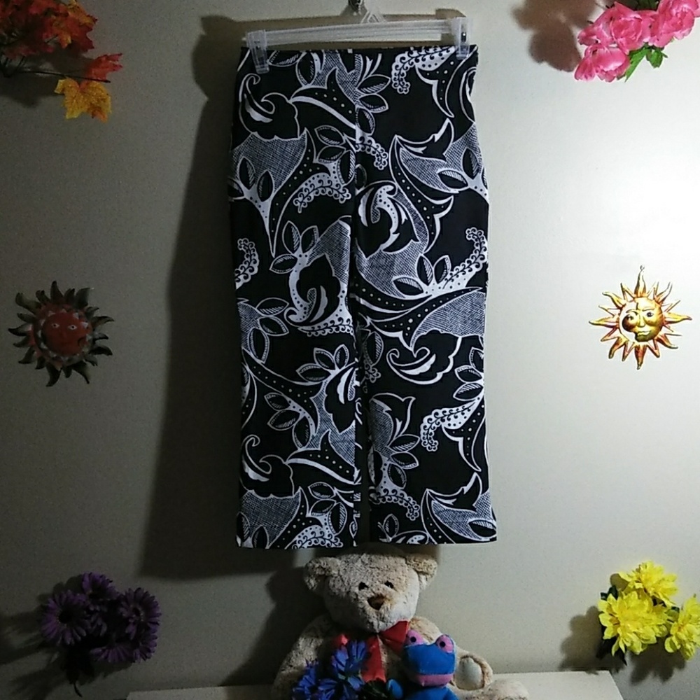 Awesome capri pants